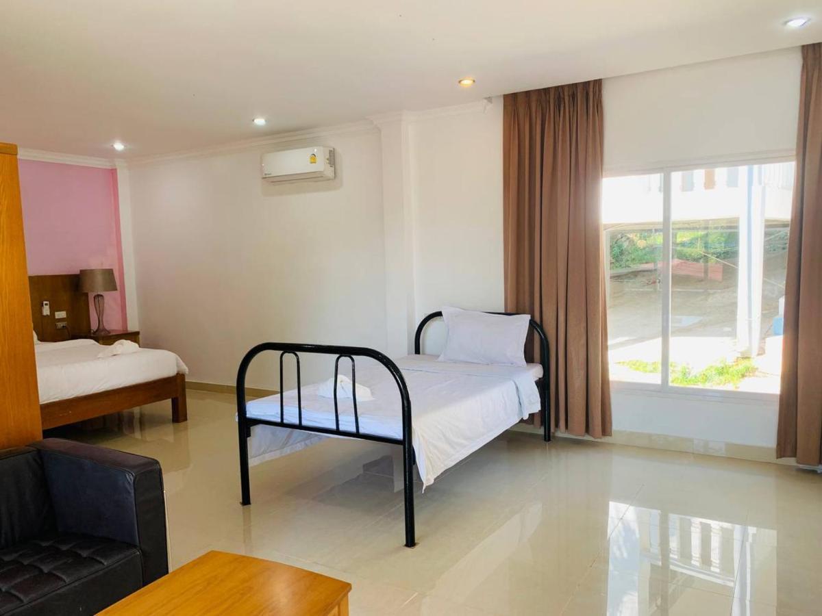 studio 80 m² dengan 1 kamar mandi pribadi di Pantai Coconut Derm Tkov Village Bagian luar foto